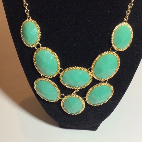 Monet Jewelry - Monet green and gold necklace new